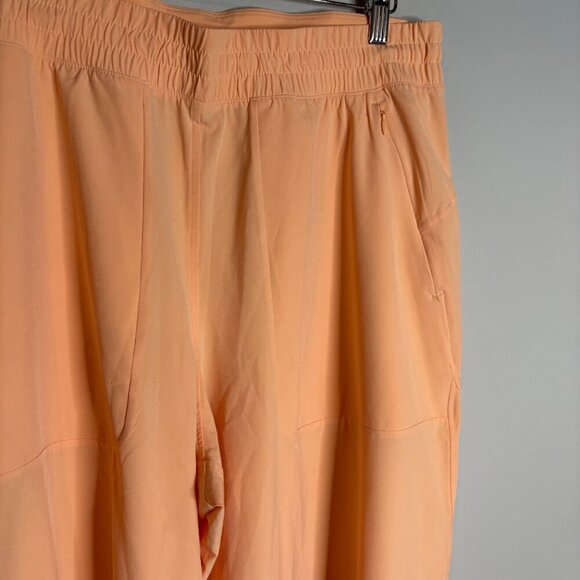 Lululemon Swift Wide-Leg Cropped pants in Peach Bellini - Picture 2 of 5